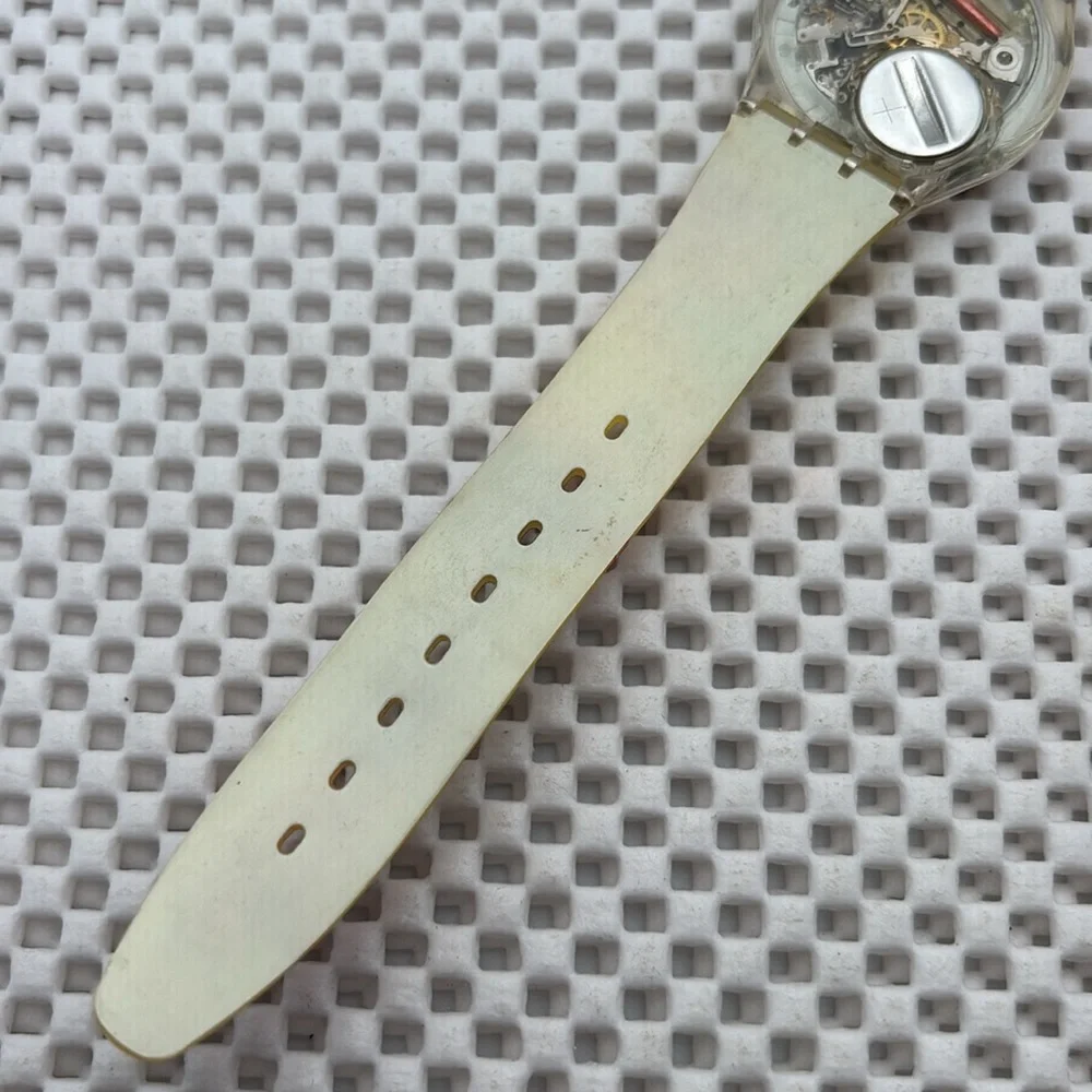 Swatch Watch - GK421 - OOPS ! MY NAILS